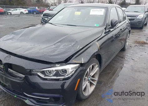 2017 BMW 330I xDrive из США, поврежденный, VIN WBA8D9G32HNU63166